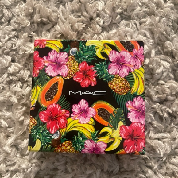 MAC Cosmetics Blush - pearl matte face powder oh my passion - Picture 3 of 7